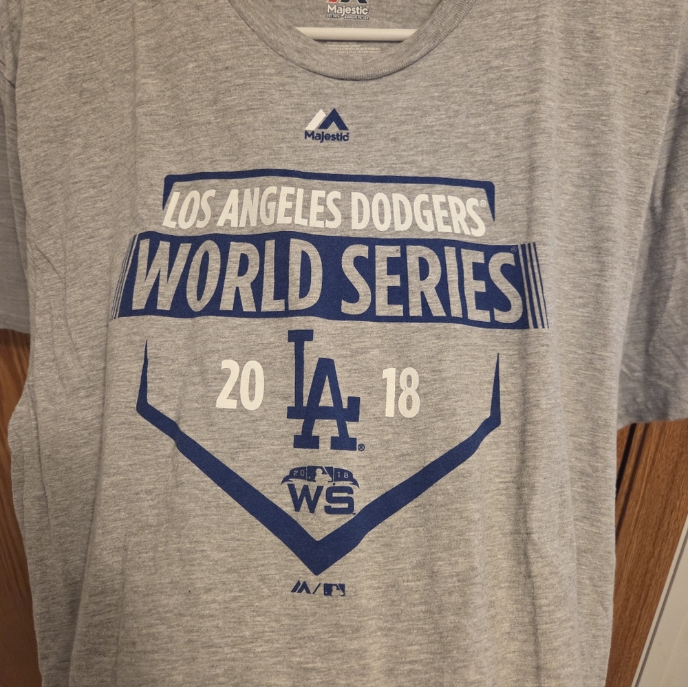 Majestic Los Angeles Dodgers 2018 World Series Shirt  Sz Large Men's NWOT MLB - Picture 2 of 4